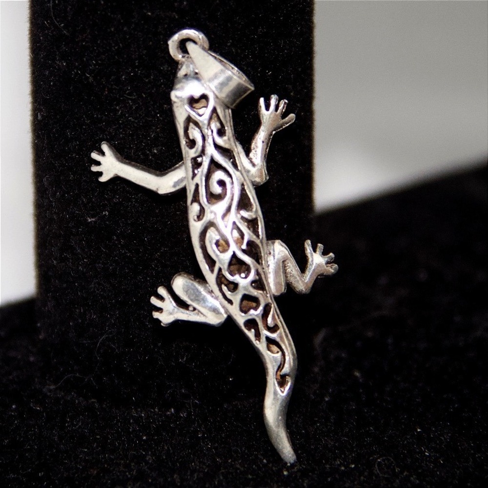 Sterling Silver 925 Filigree Lizard Gecko Pendant Charm Reptile Jewelry - Picture 4 of 8